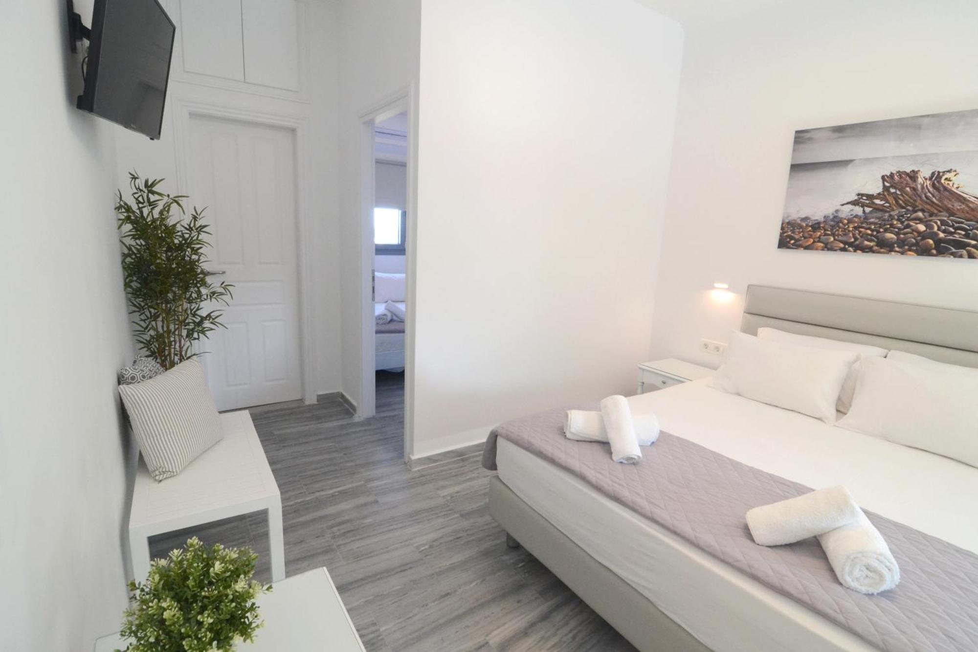 Hermoso Luxury Suites مونوليثوس الغرفة الصورة