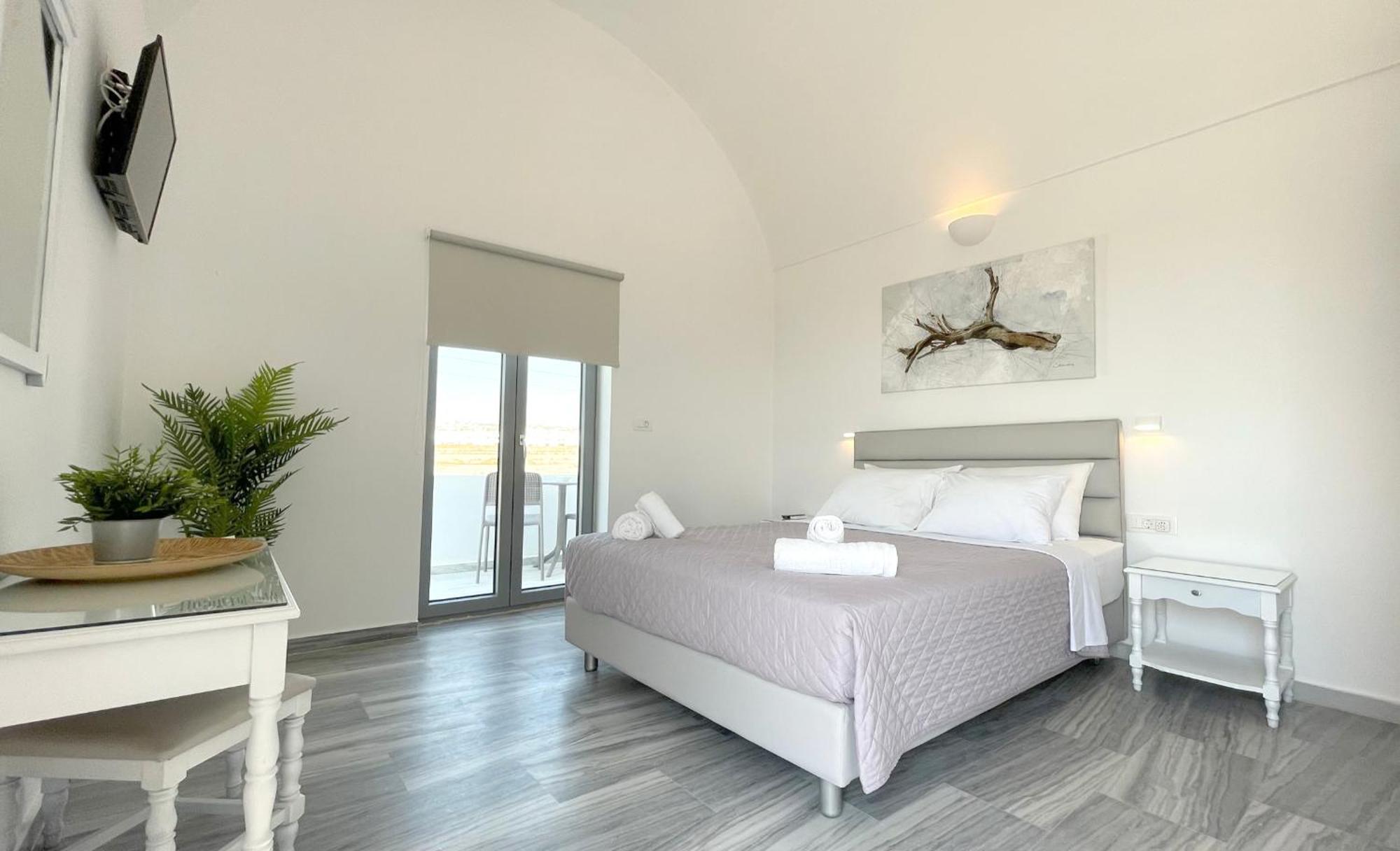 Hermoso Luxury Suites مونوليثوس الغرفة الصورة