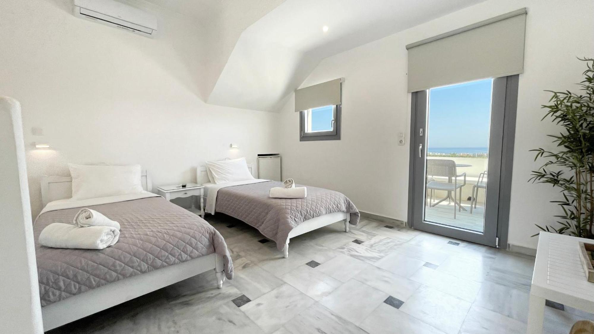 Hermoso Luxury Suites مونوليثوس الغرفة الصورة