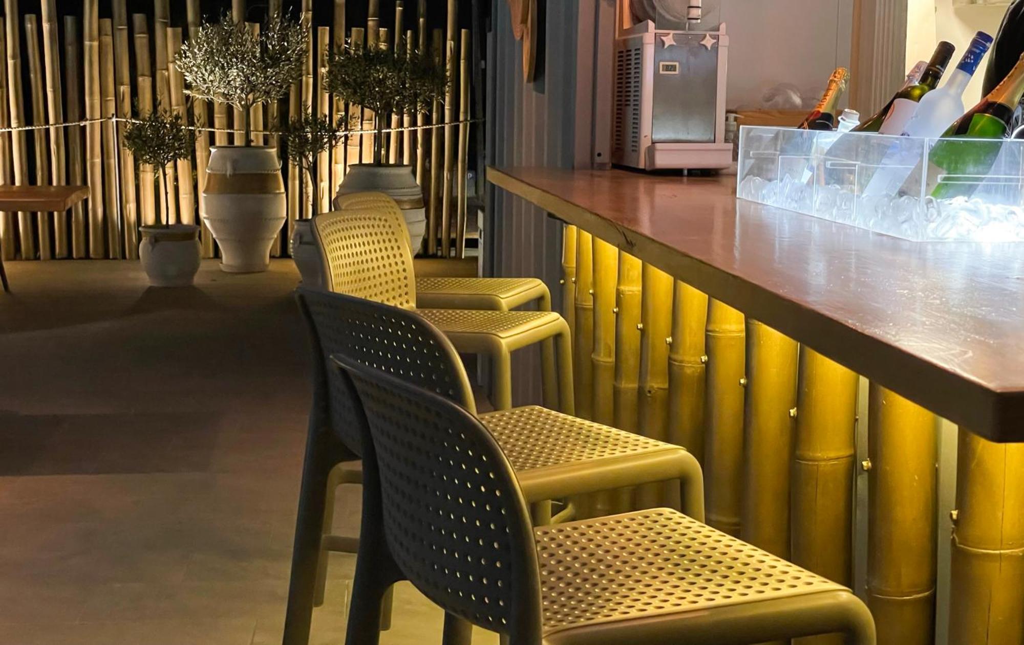 Hermoso Luxury Suites مونوليثوس المظهر الخارجي الصورة